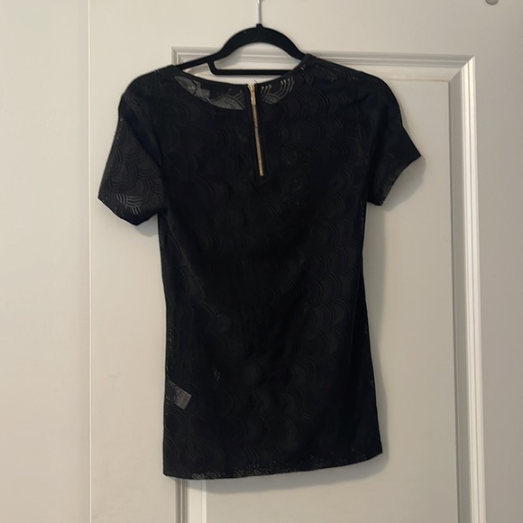 Black patterned sheer tshirt with gold zipper - Picture 2 of 3